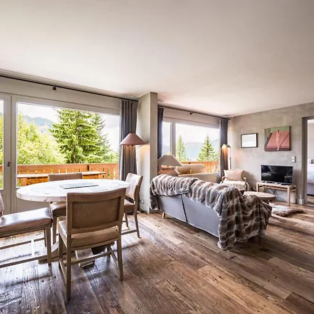With Balcony 10 Min Walk From The Slopes