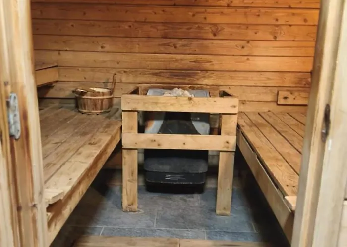 With Balcony 10 Min Walk From The Slopes *