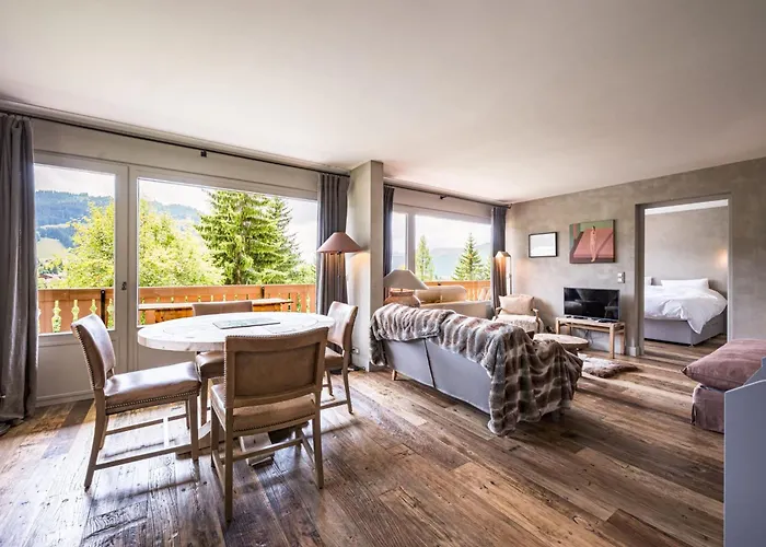 With Balcony 10 Min Walk From The Slopes